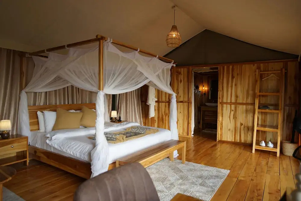 Wildlux Serengeti Camp