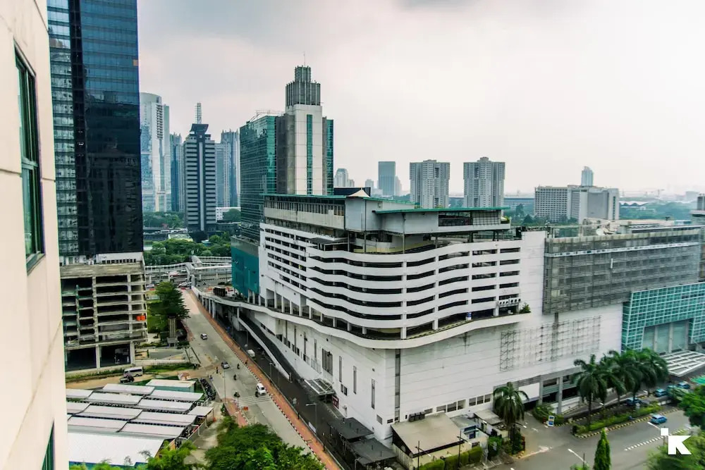 Elegant 2Br With Extra Room Apartment At Sudirman Tower Condominium