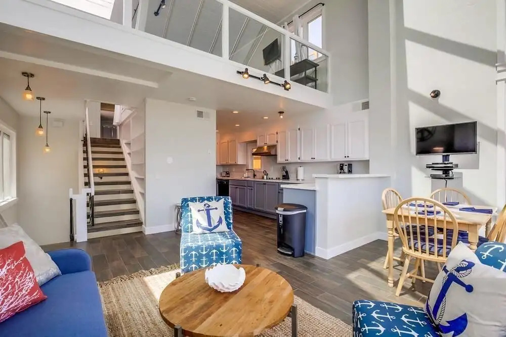 Bay Style 2 Condo
