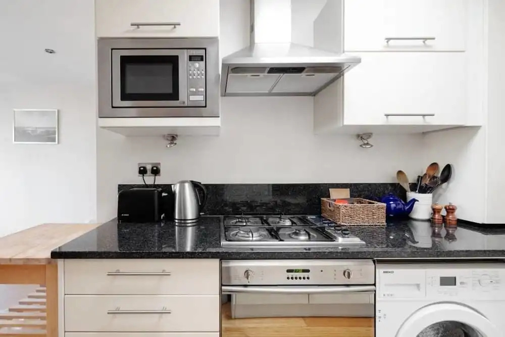 Modern 2bed 2bath Near the Oval