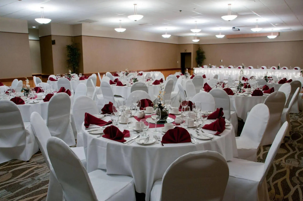 Canad Inns Destination Centre Windsor Park
