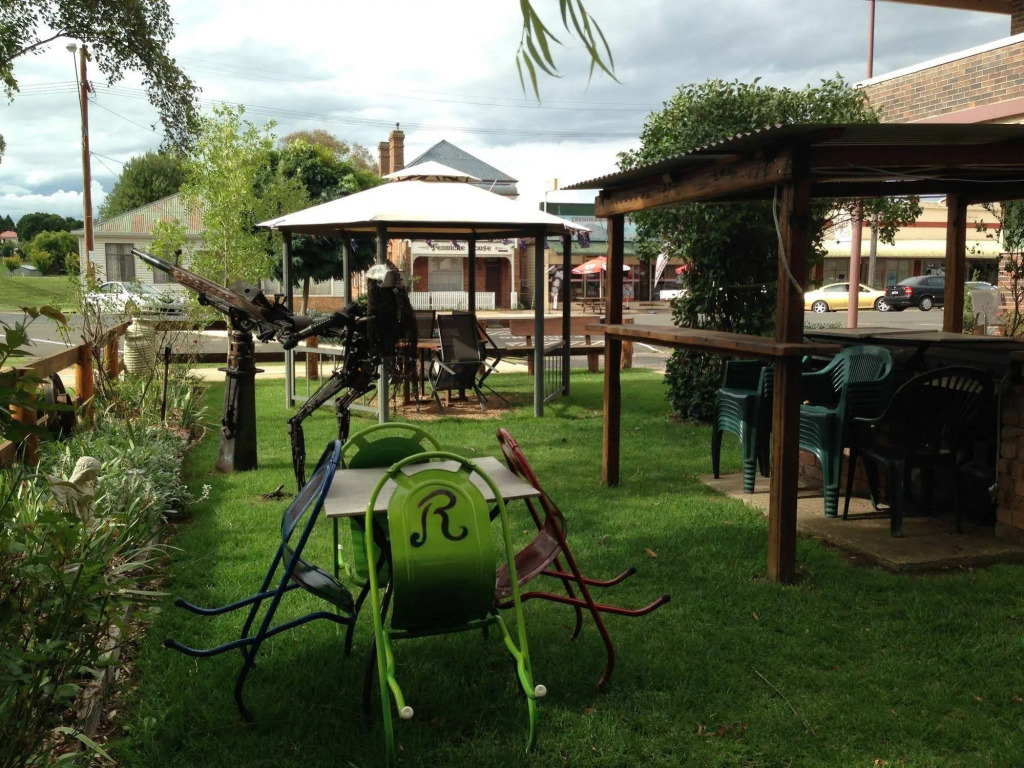 Walcha Royal Cafe & Accommodation