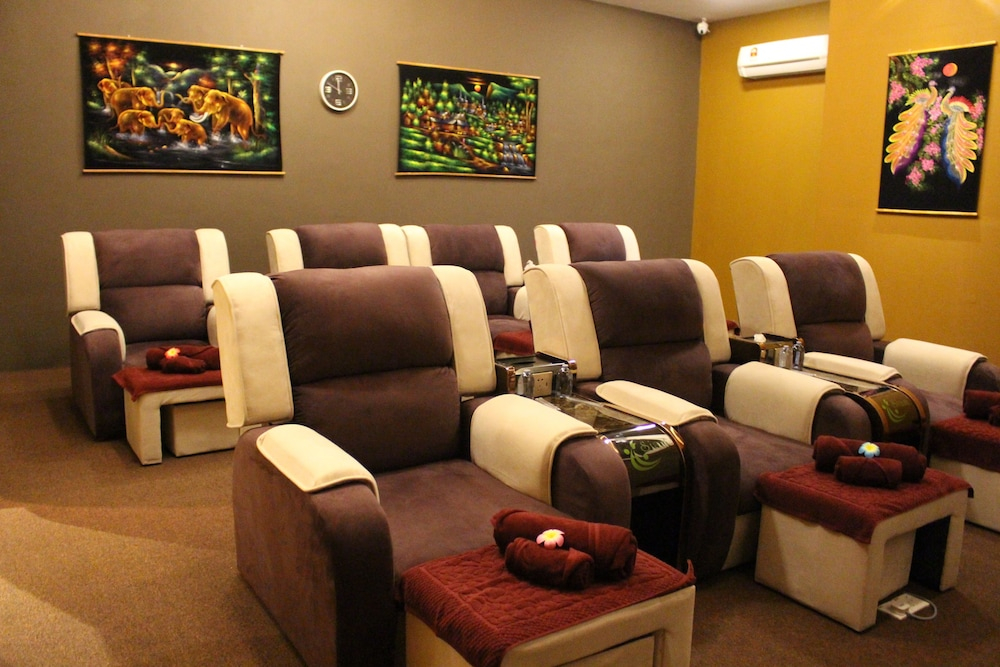 MLH Deluxe Studio Suites @ Landmark Residence