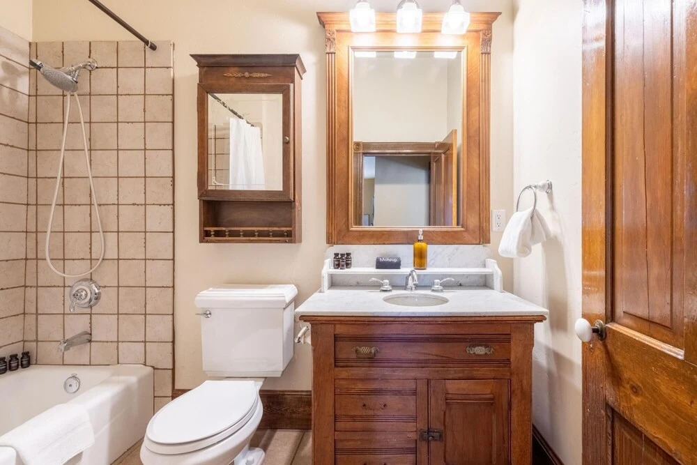 Raddon - Park City Retreat w Hot Tub & Balcony