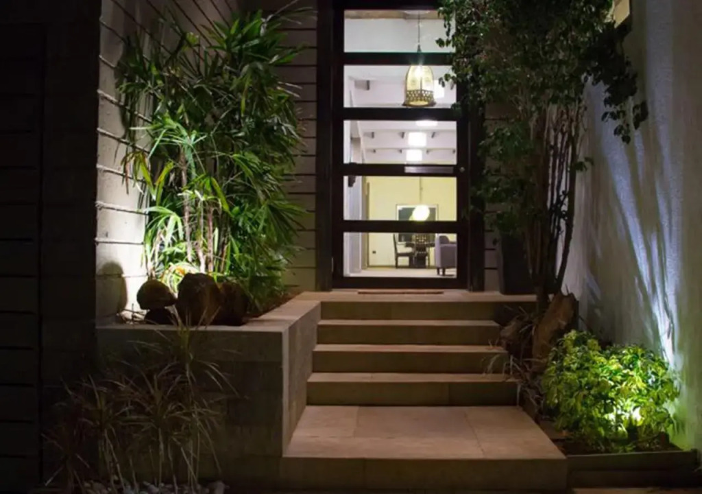 El House by StayVista - Unwind in a Villa with Pool and Lush Lawn