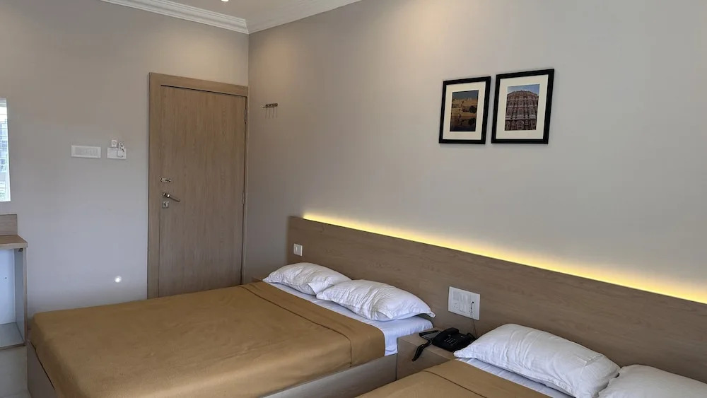 Hotel Unnati