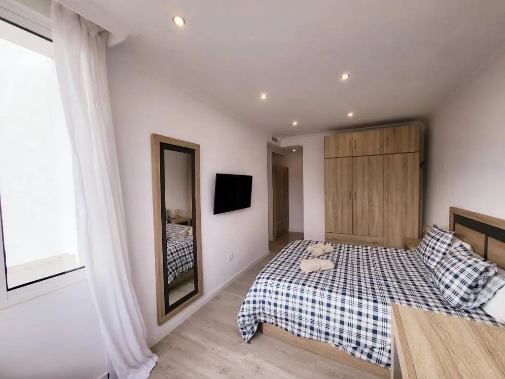 Stylish 3 Bedroom Penthouse in Marbella Centre with Large Pool close to the Beach