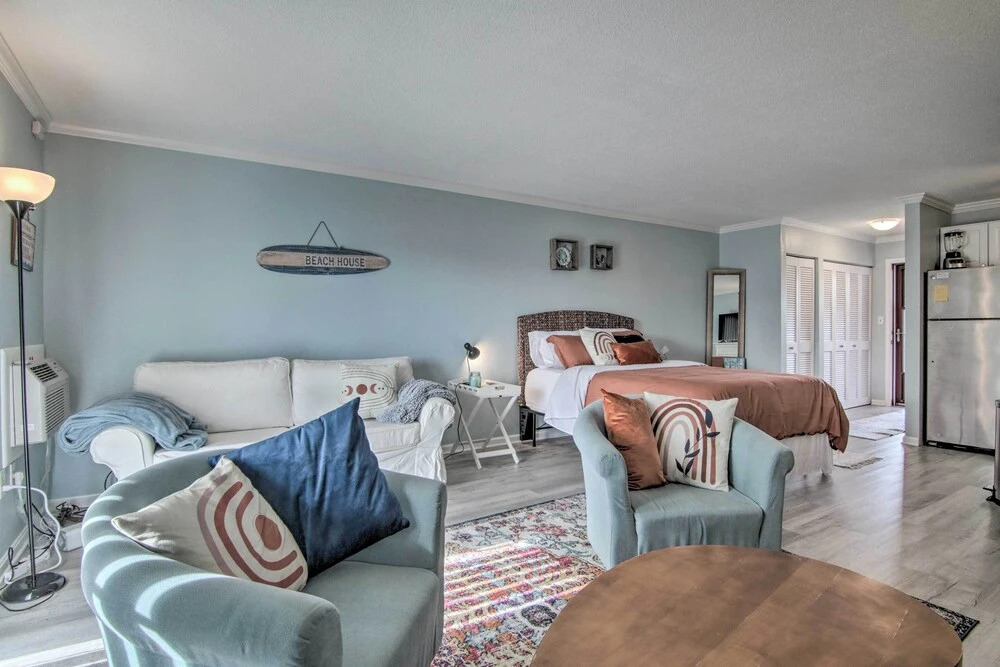 Central Studio w/ Deck: Walk to Shops & Dining!