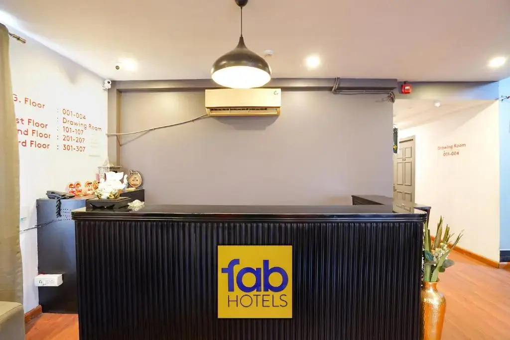 OYO Rooms Patrakarpuram Market