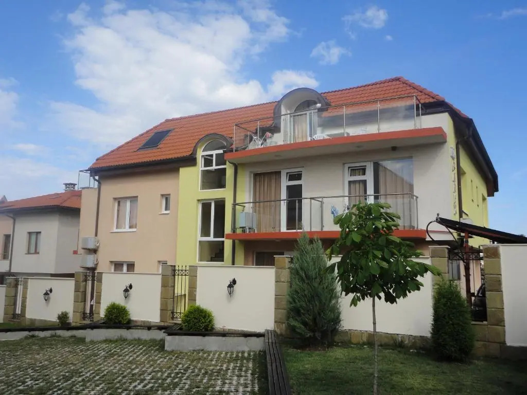 Barex Family Hotel