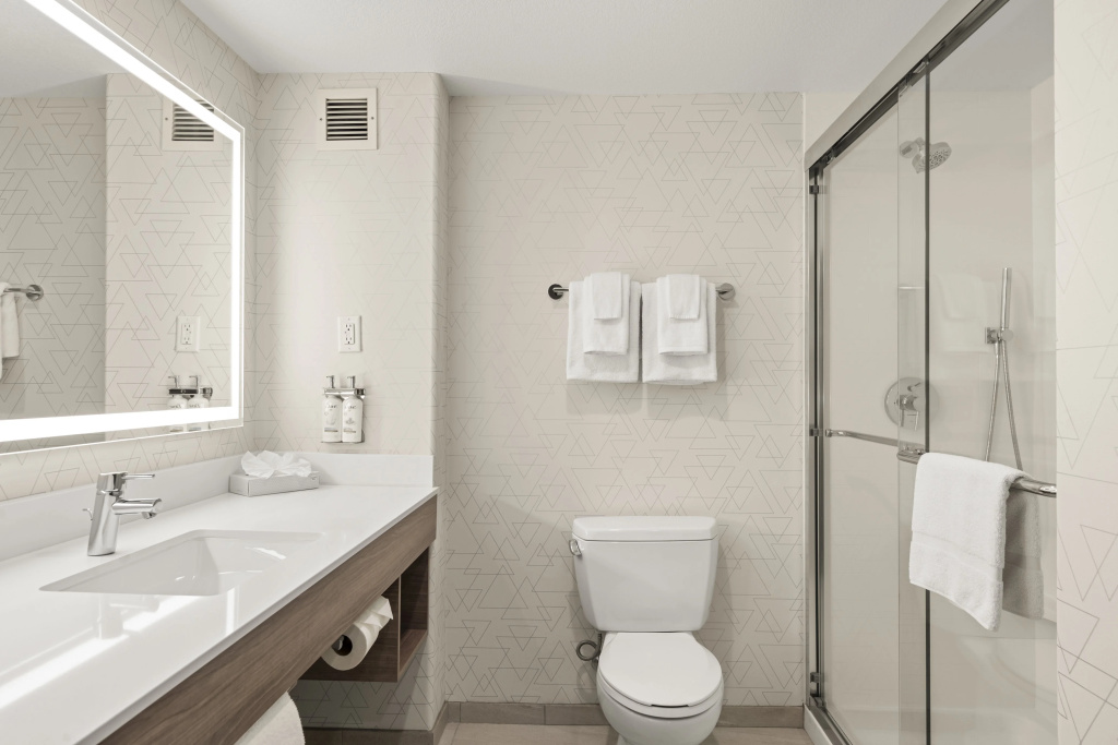 Holiday Inn Express Hotel & Suites Lincoln-Roseville Area by IHG