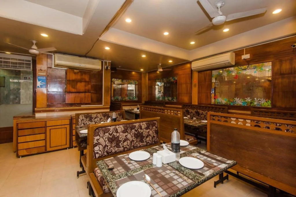 Hotel Mina International