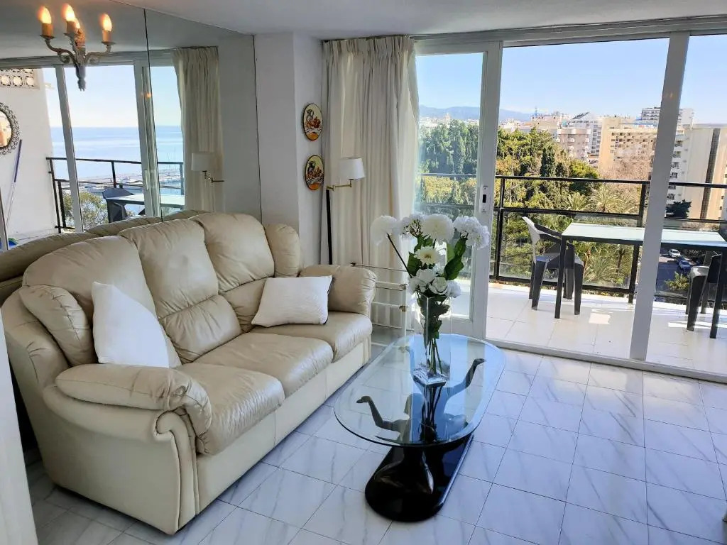 Skol 727 Lovely 2 Bedroom Duplex in Marbella Center