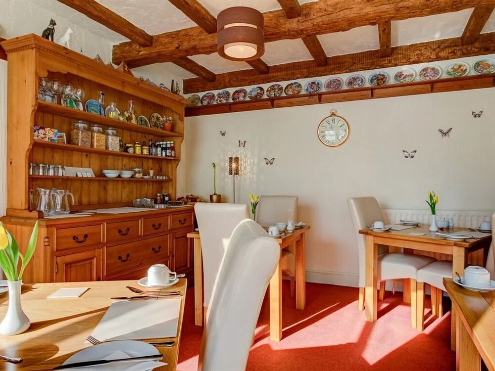 No.4 Guest House