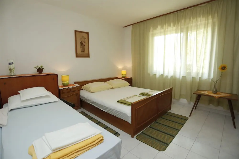 Apartment Bracholet