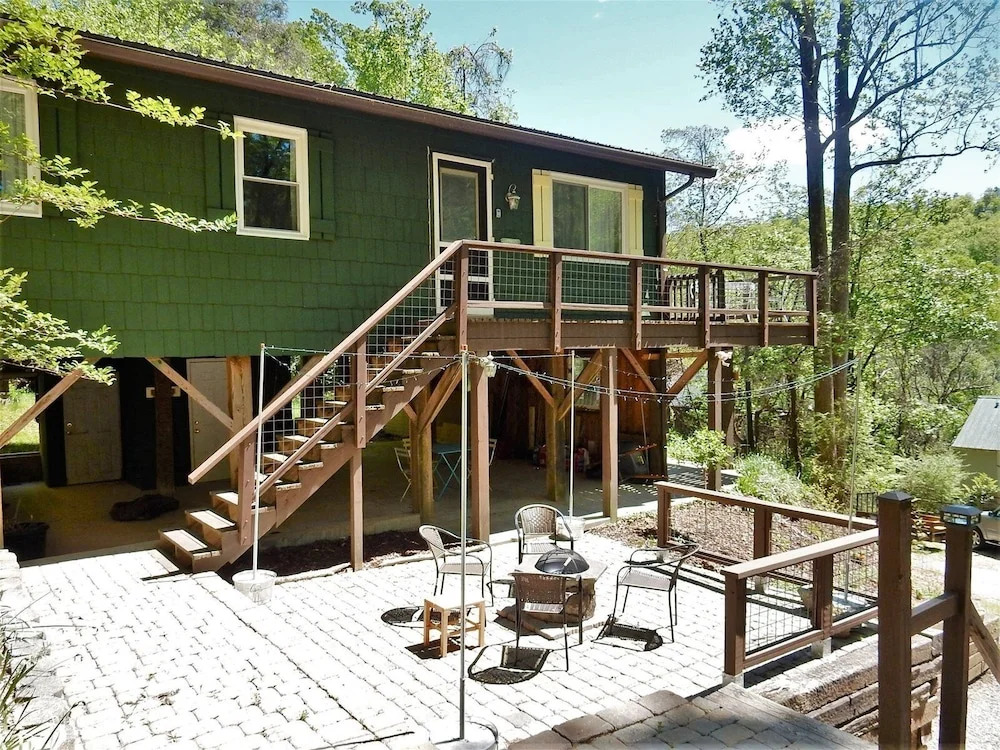 Chimney Bluff Cottage