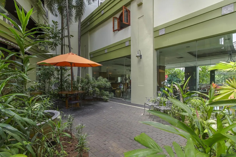 RedDoorz Plus near Monumen Nasional Jakarta