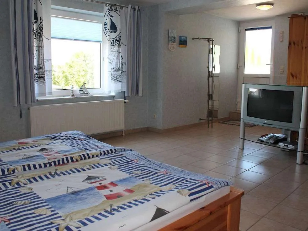Apartment With Garden in Rerik