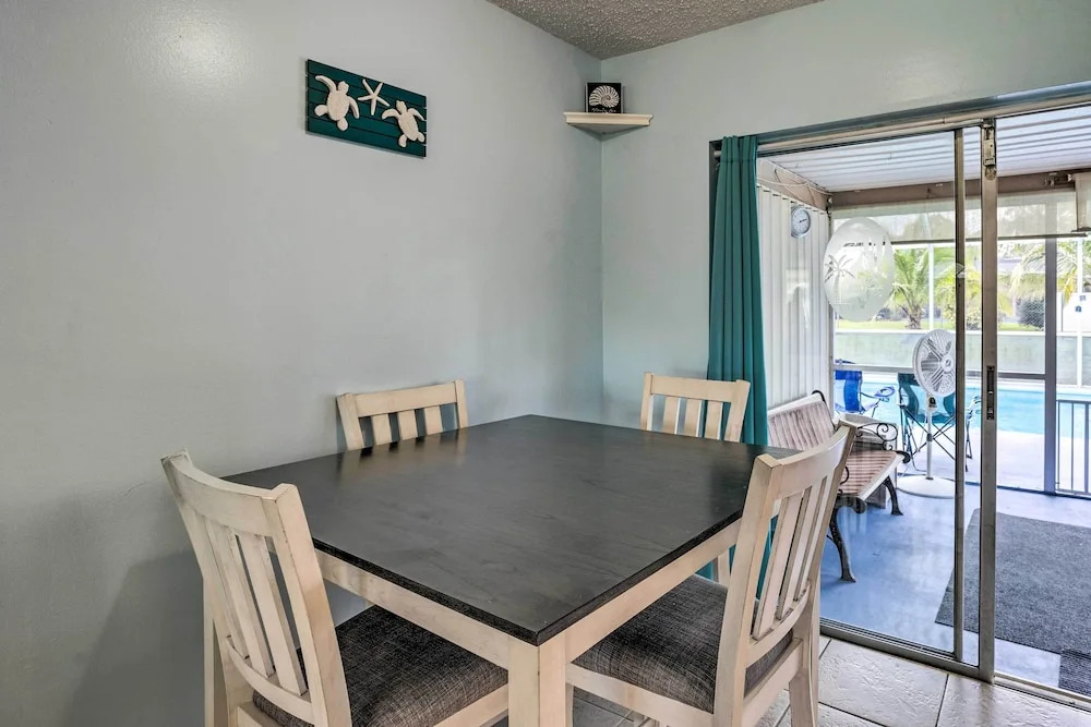 Port St Lucie Vacation Home w/ Lanai & Pool