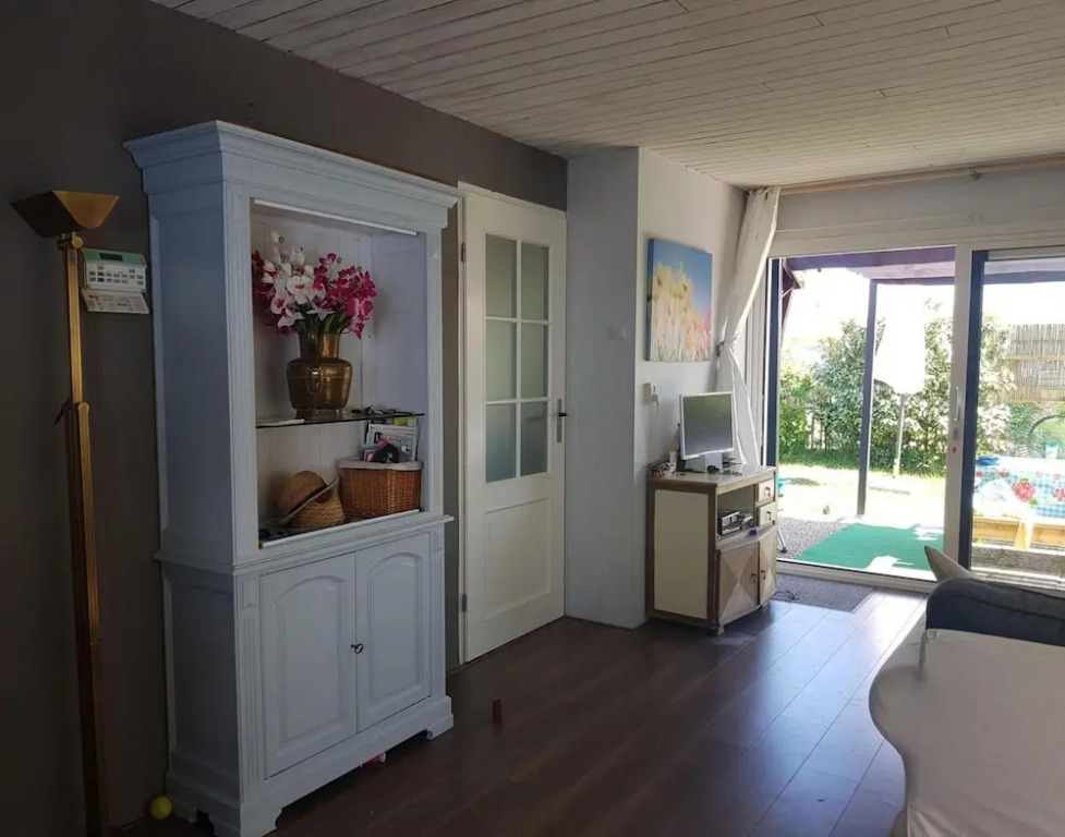 Attractive Bungalow Near Beach, Dunes