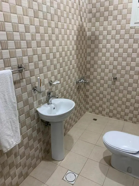 Rfal Tower Hotel