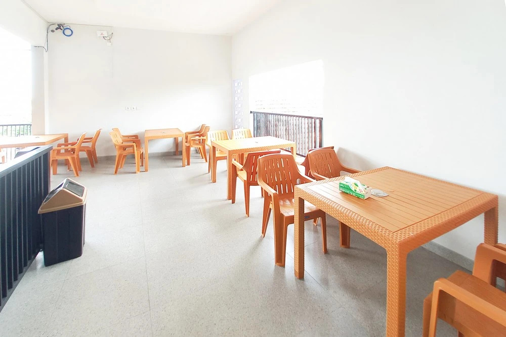 RedDoorz Plus Syariah @ Umyas Hotel near Terminal Anjuk Ladang Nganjuk