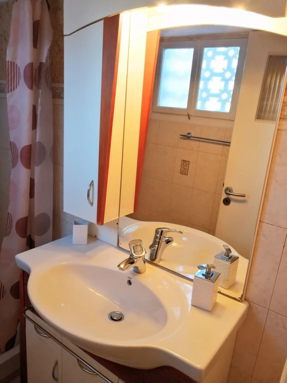 Cozy Apartment Near Acropolis