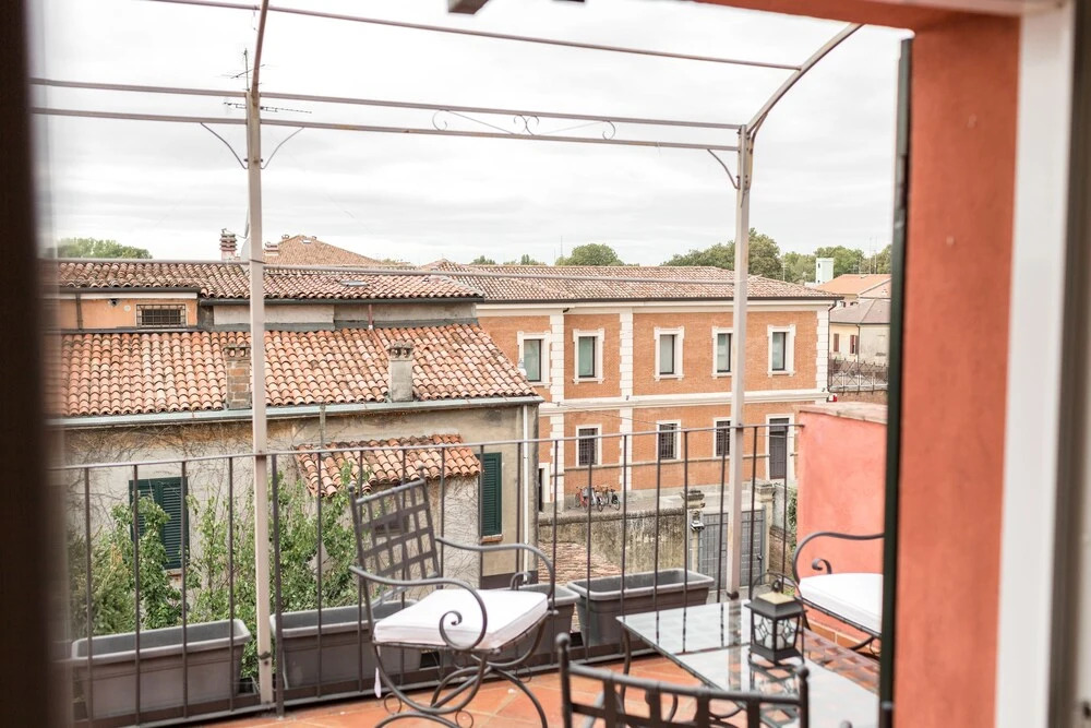 Ferrara Rooms