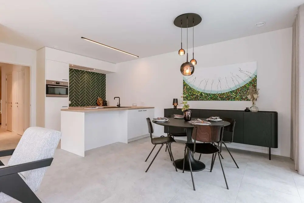 Cozy Ground-floor Apartment With Terrace Modern Amenities and Beachside Location