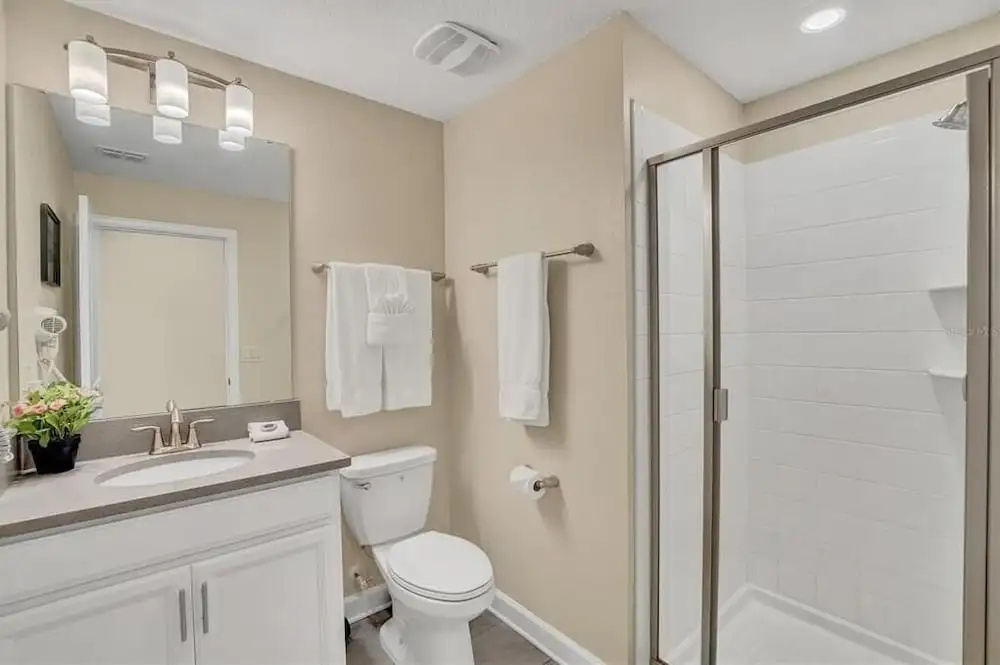 5021 WA - Stunning Townhome With Private Pool