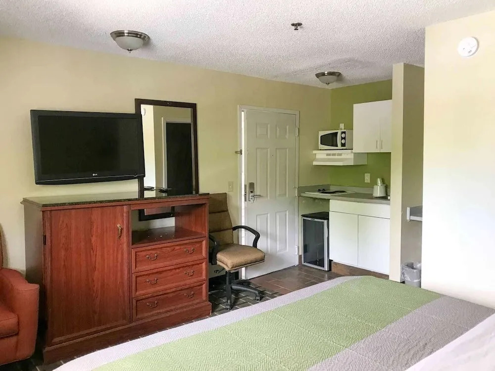 Savannah Garden Inn
