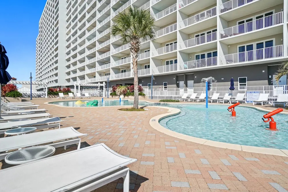 Laketown Wharf Resort by Panhandle Getaways