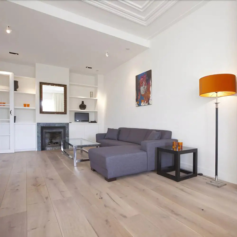 Kees Apartments