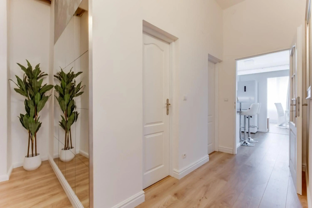 Wenceslas Square Royal Two Bedroom Apartment