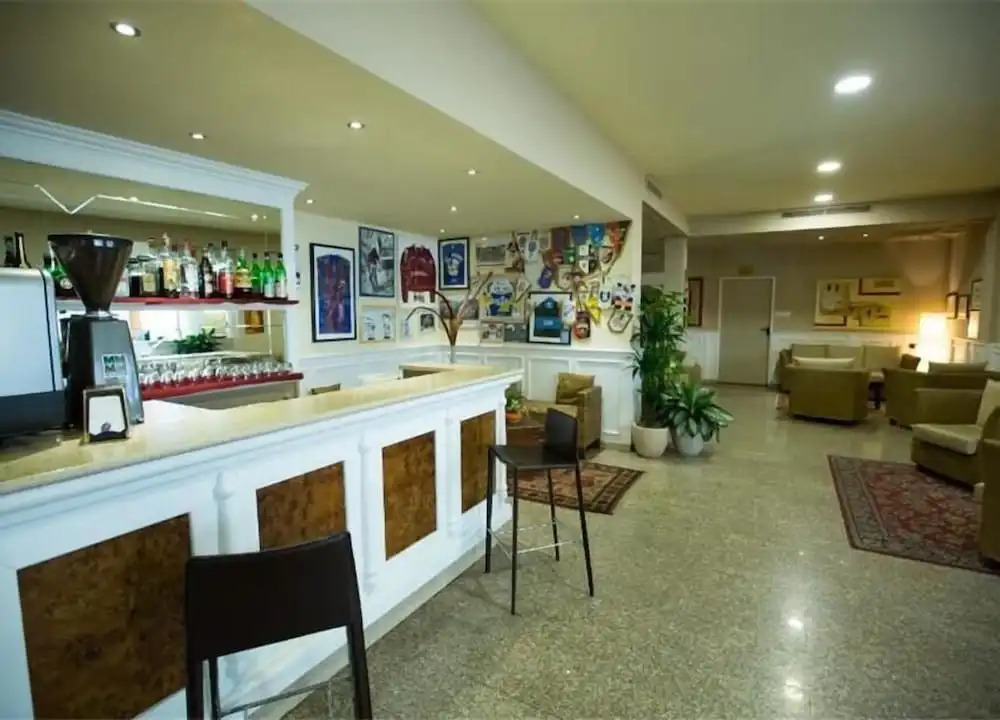 Hotel Vazzana