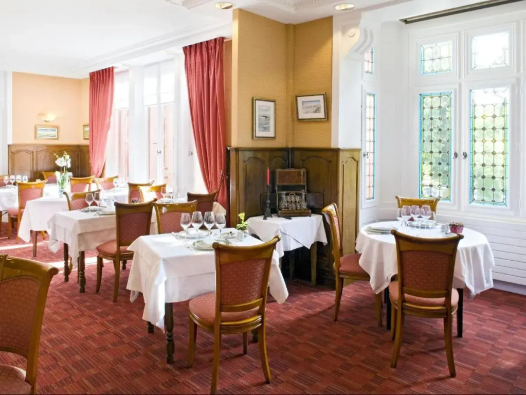 La Villa Bois Joli HOTEL RESTAURANT