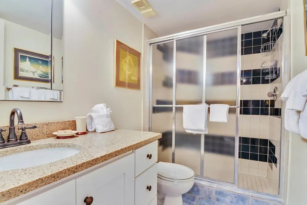 Land's End 401 Building 10 Corner Unit, Beachfront Condo!