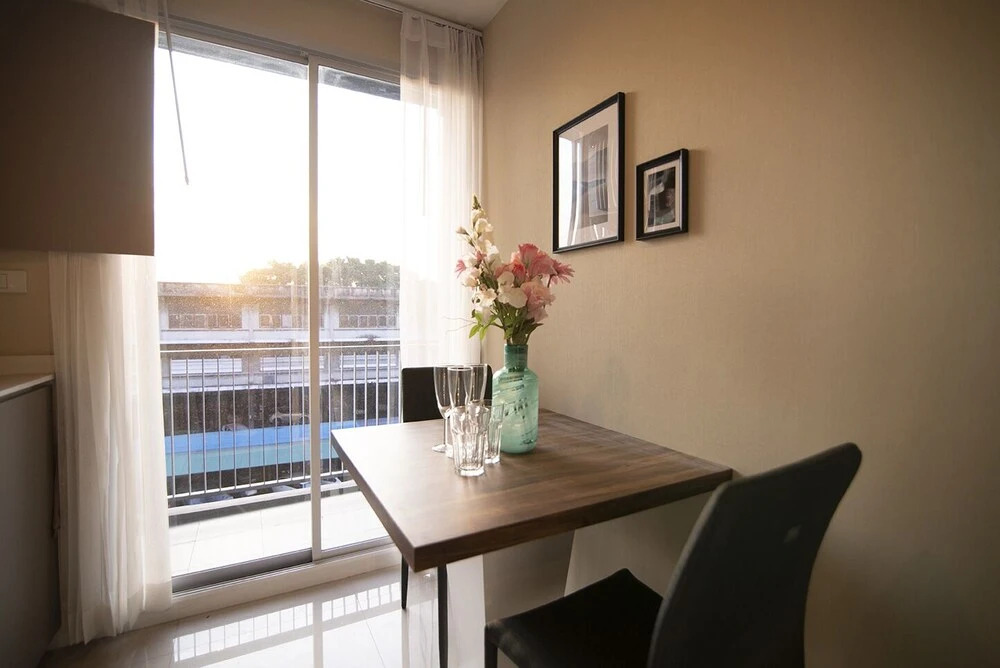 Near BK University Quiet Condo in Rama4 bkb133