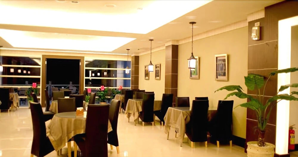 Li Chih Thanl Thuei Hot Spring & Resort