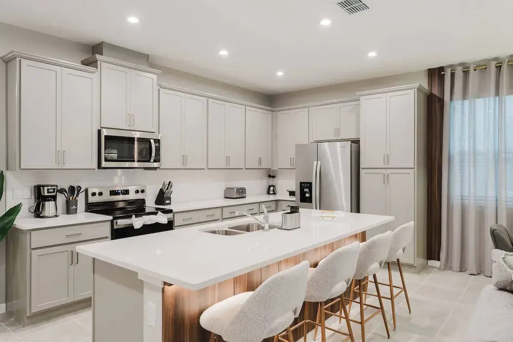 Orlando Getaway 6BR Home w Pool Near Disney