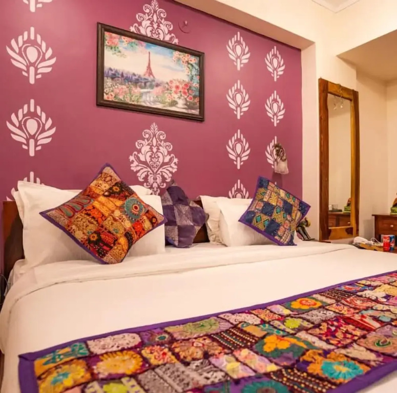 Hotel Golden Legacy - by PRAMANA EXP