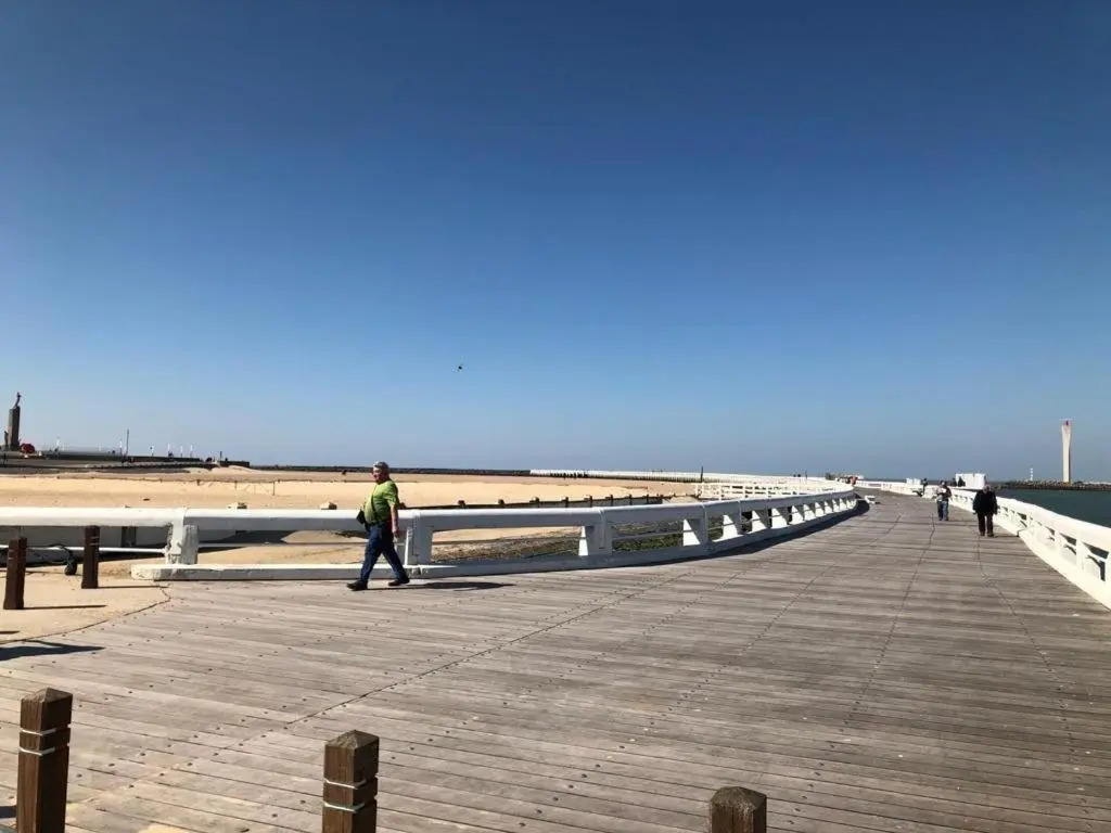 FRONTAL SEAVIEW Superior Apartment 8p - OOSTENDE - O'SEACOOKING - luxe keuken, sauna, aan het strand