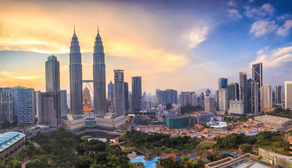 Ceylonz Suites KL Studio near Bukit Bintang - Living Signature