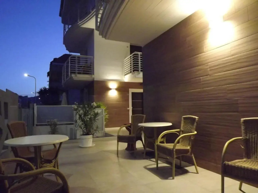 RESIDENCE TWIGHA
