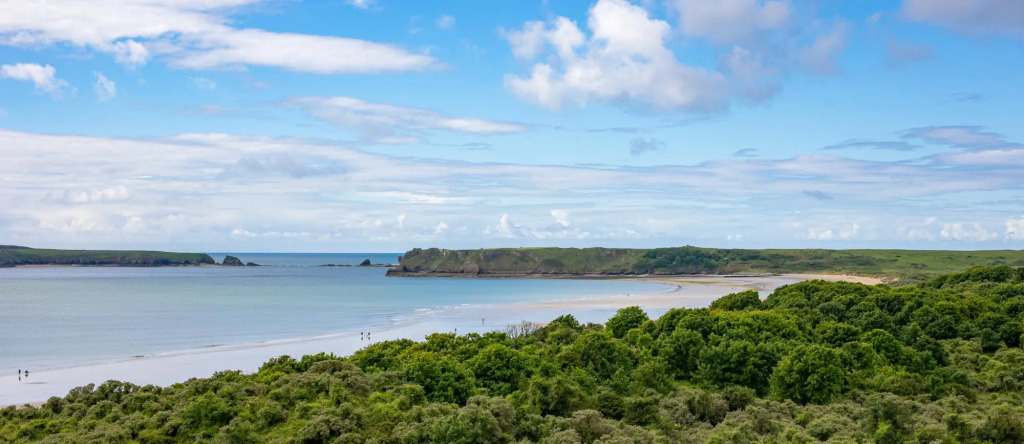 Apartment 10 Waterstone House - Luxury Apartment With Sea Views