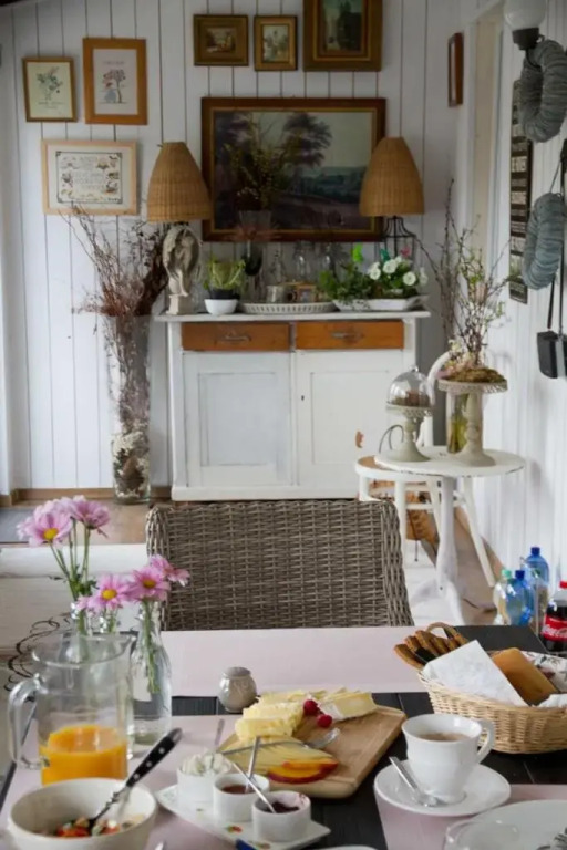 Saarlouis, Ortsteil Beaumarais "Anna's Cottage"Bed&Breakfast "#TravellerAwards2021"