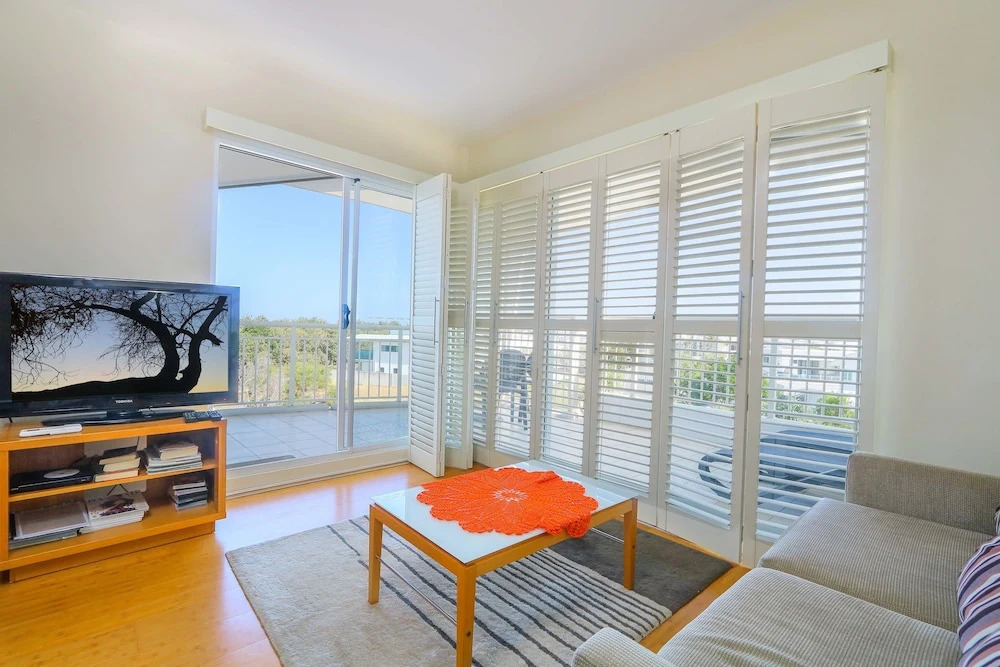 Resort Apartment on Salt Beach 6318