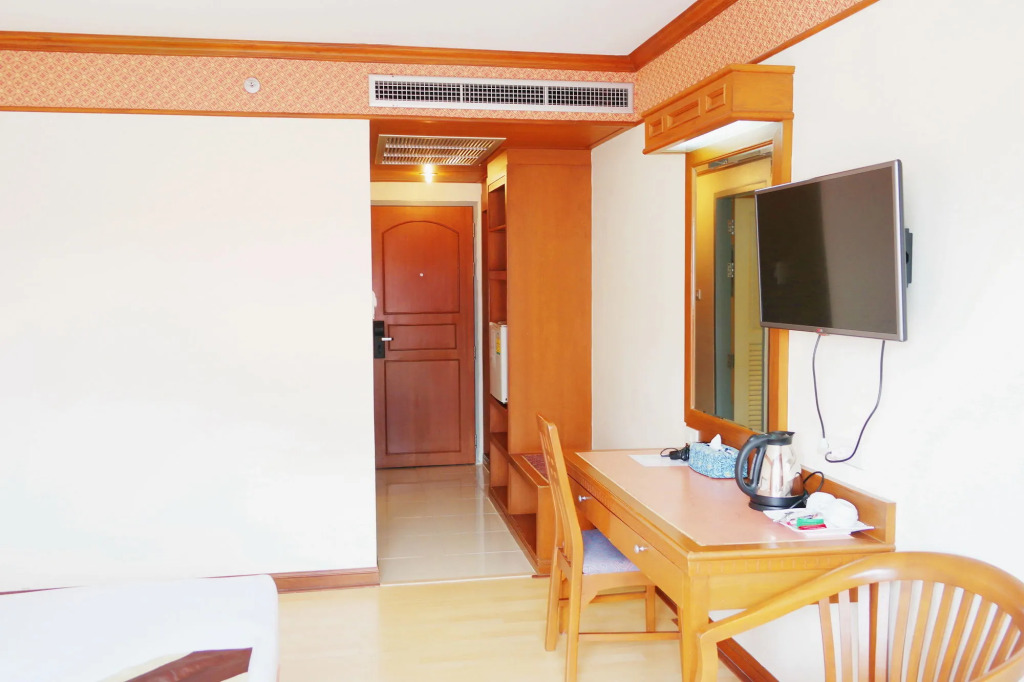 Grand Park Hotel