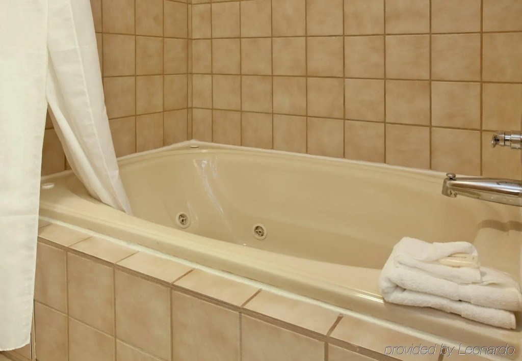 Holiday Inn Express Kansas City Liberty Missouri by IHG