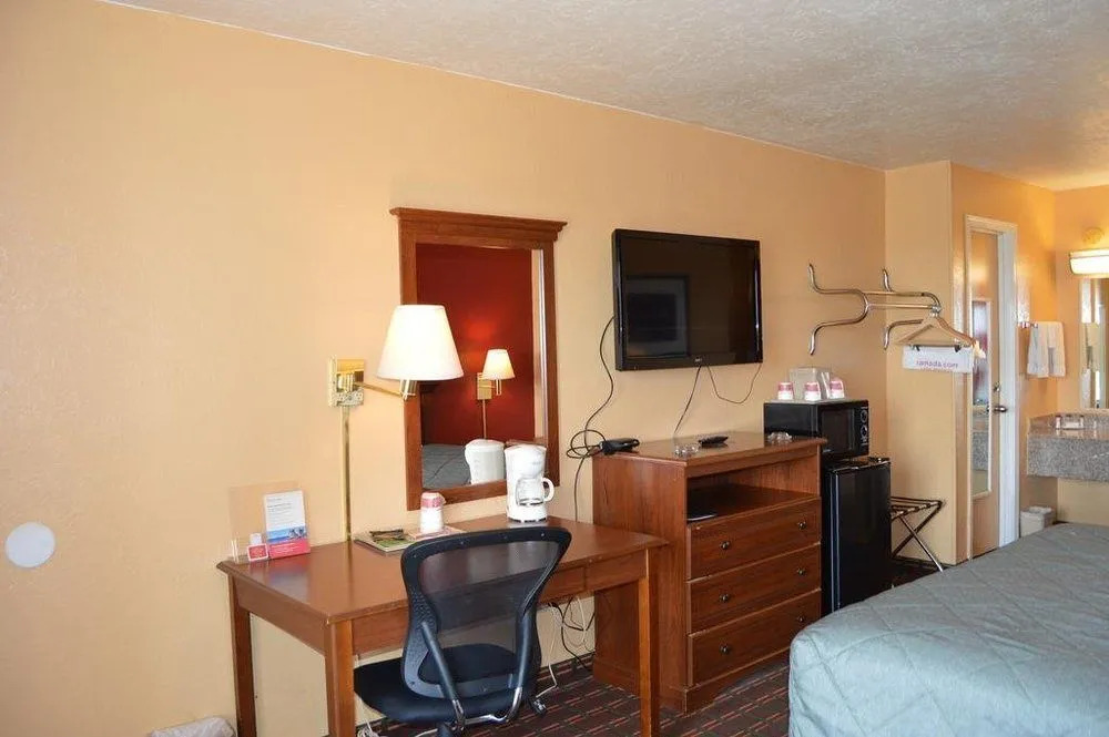 Ramada Inn Elk City